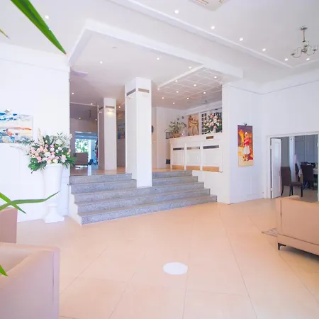 Otel Princ Golem (Tirana)