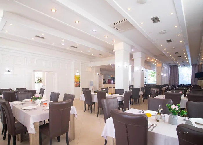 Princ Hotel Golem (Tirana)