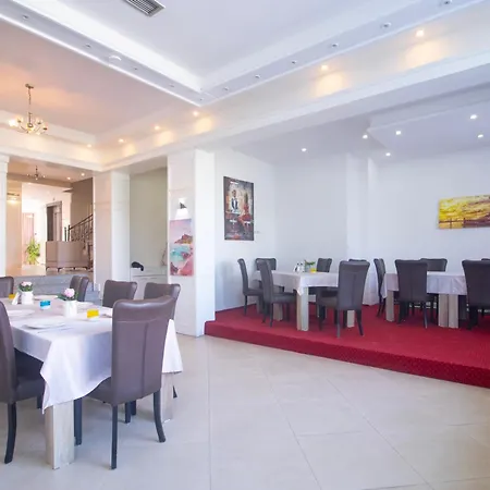 Princ Hotel Golem (Tirana)