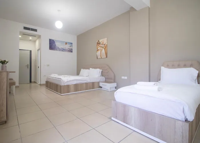 Princ Hotel Golem (Tirana)