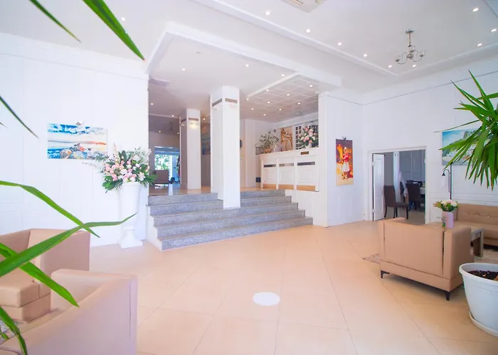 Hotel Princ Golem (Tirana)